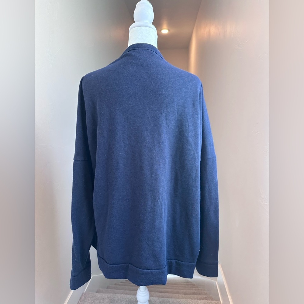 Victoria's Secret Pink 5th & Ocean US‎ Navy Blue Mesh Crewneck Sweatshirt Large - Picture 4 of 6